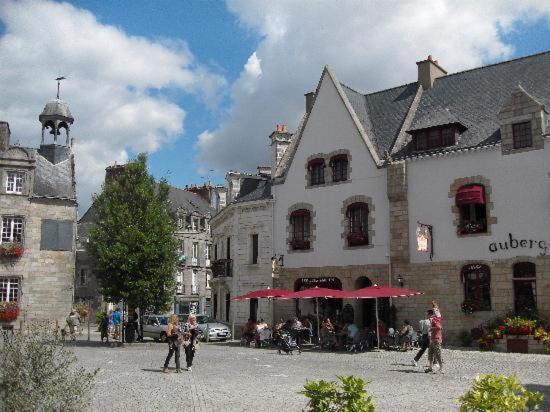 Aux Petits Bonheurs, Gites Culturel A La Roche Bernard Ferel ภายนอก รูปภาพ