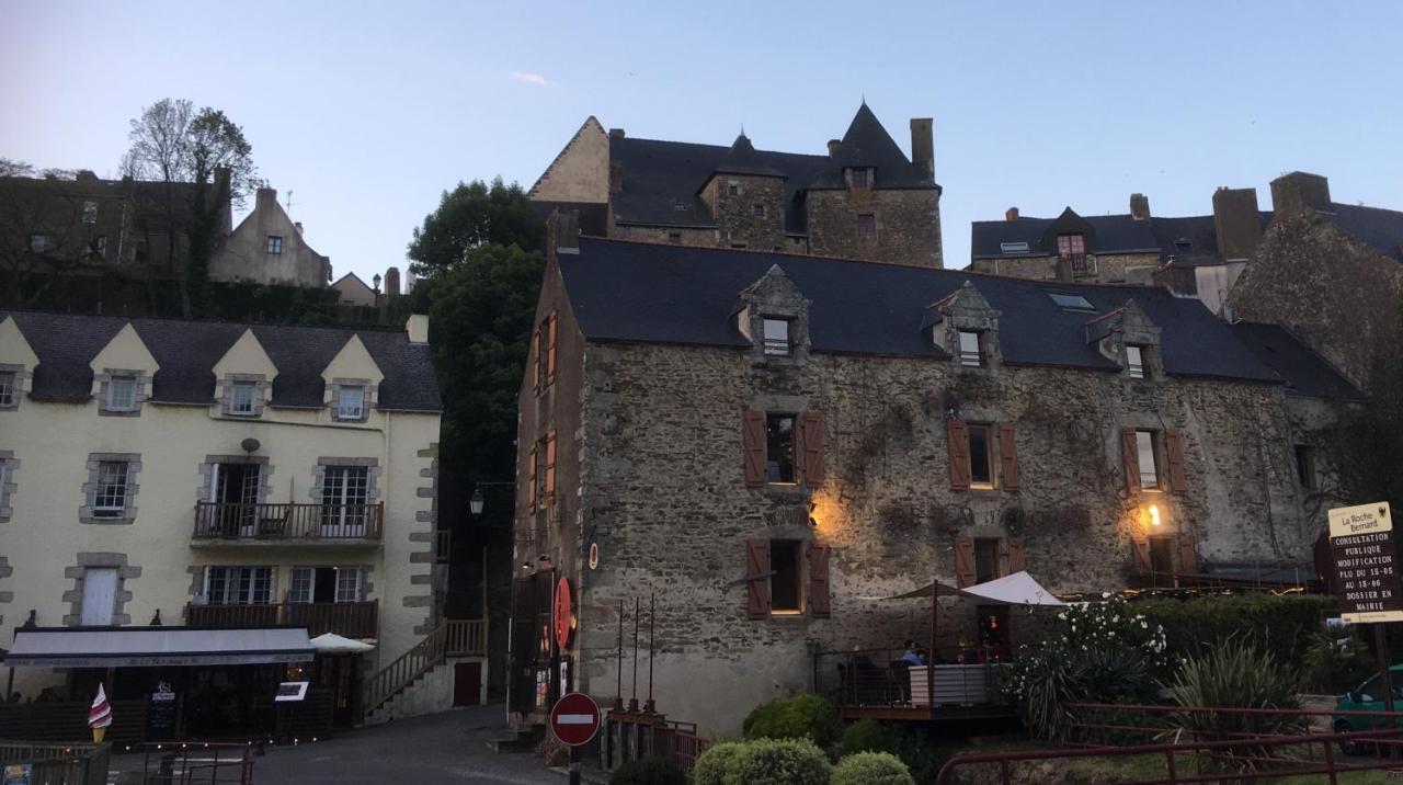 Aux Petits Bonheurs, Gites Culturel A La Roche Bernard Ferel ภายนอก รูปภาพ